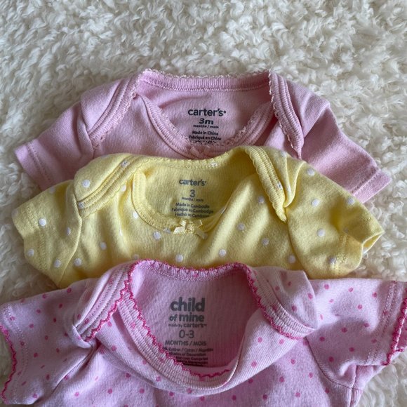 CARTERS Short sleeve onesies - Picture 2 of 3